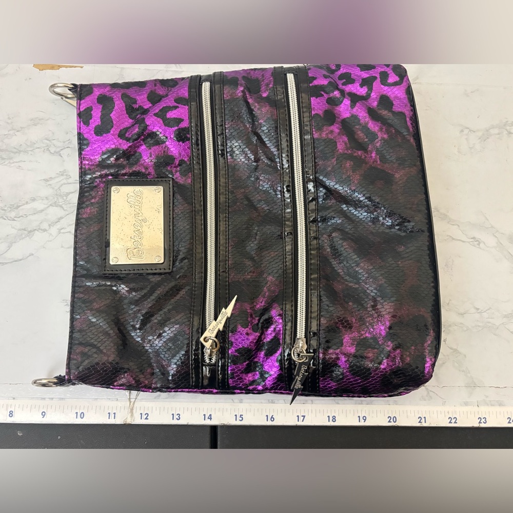 Betsey Johnson Purse Faux Snakeskin Bag Betseyville Purple Pink No Strap - Picture 6 of 7